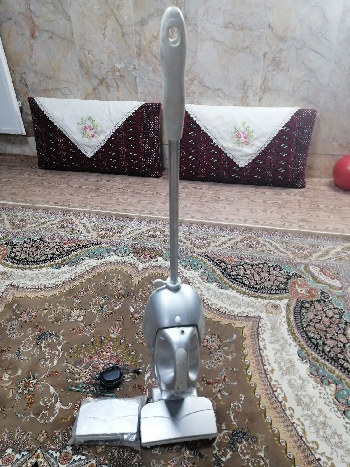 جارو شارژی دستی (عصایی)|جاروبرقی، جارو شارژی، بخارشو|مشهد, ده دی|دیوار