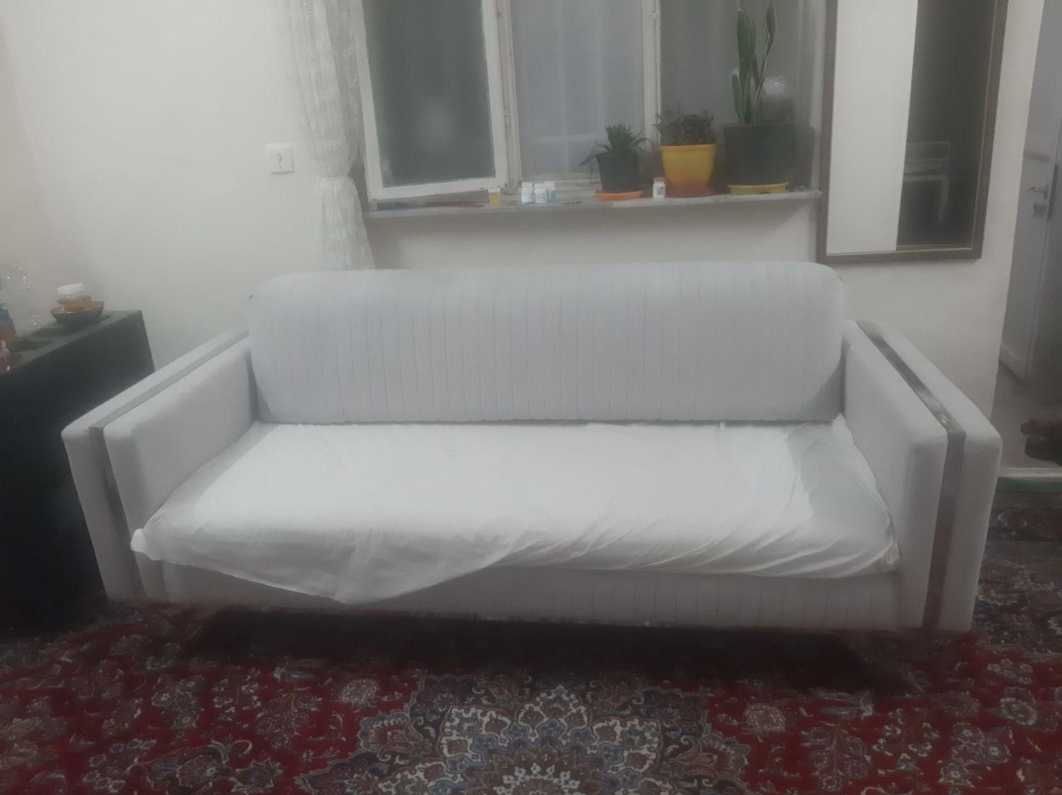 مبل ۳ نفره راحتی|مبلمان خانگی و میز عسلی|شهریار, رضی آباد بالا|دیوار