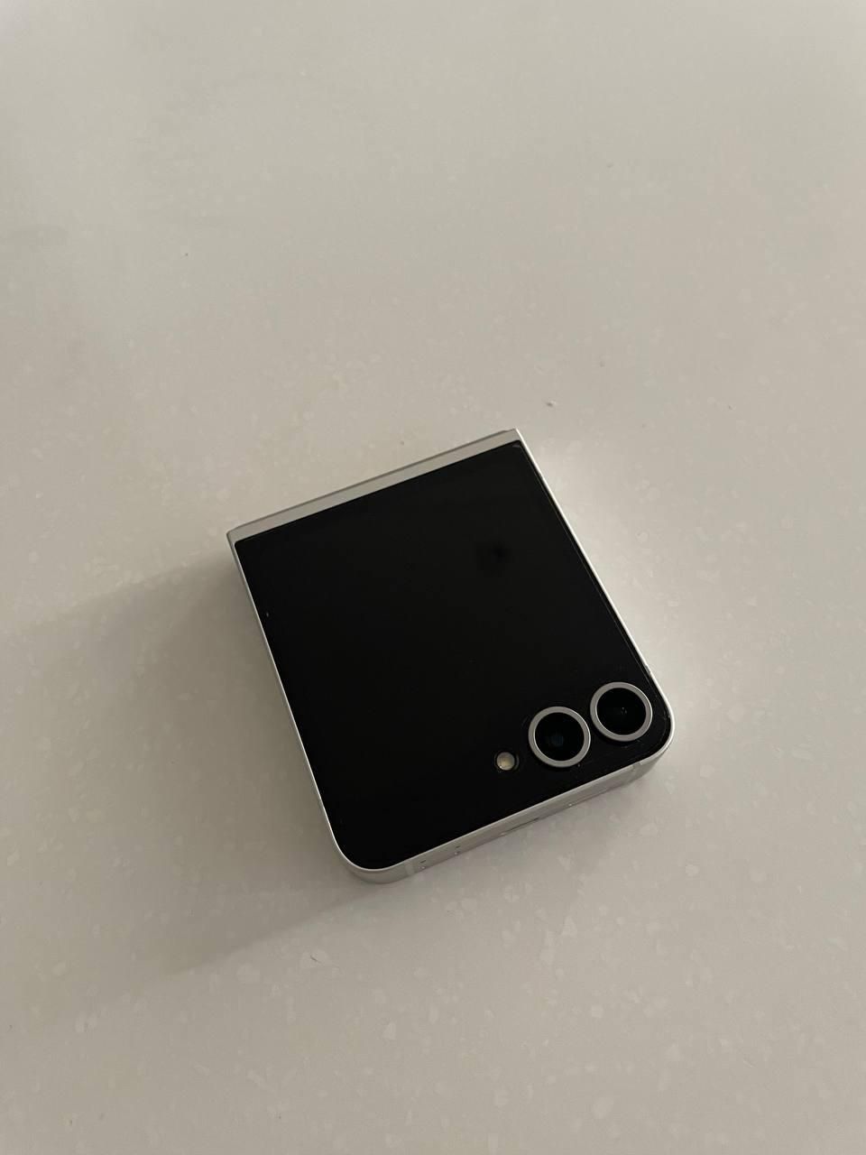 سامسونگ Galaxy Z Flip6 با حافظهٔ ۲۵۶ گیگابایت|موبایل|تهران, تجریش|دیوار