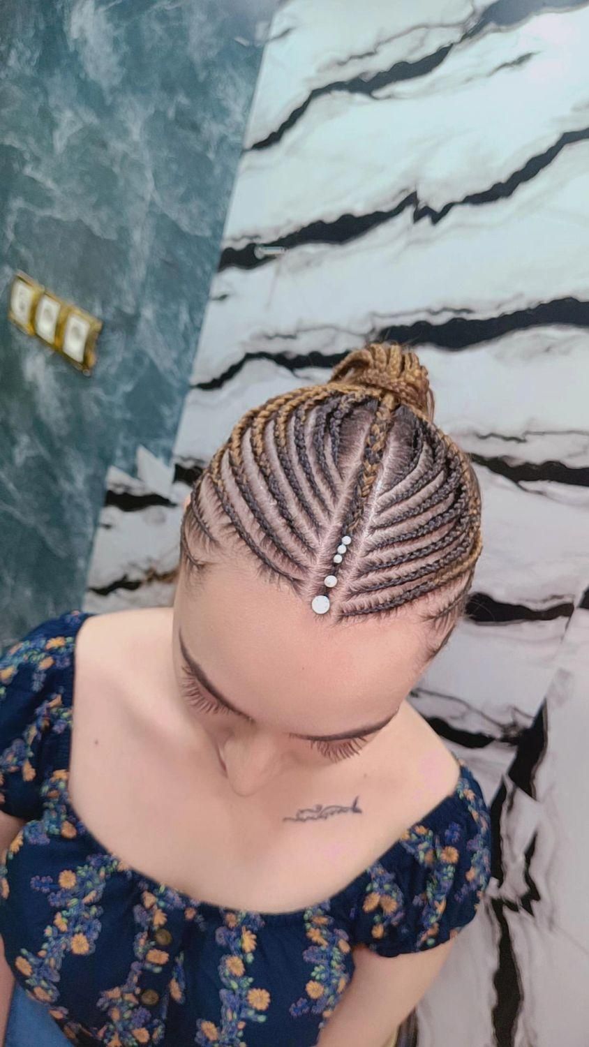 20درصد تخفیف خدمات بافتمو و شنیون|خدمات آرایشگری و زیبایی|کرج, جهان‌شهر|دیوار