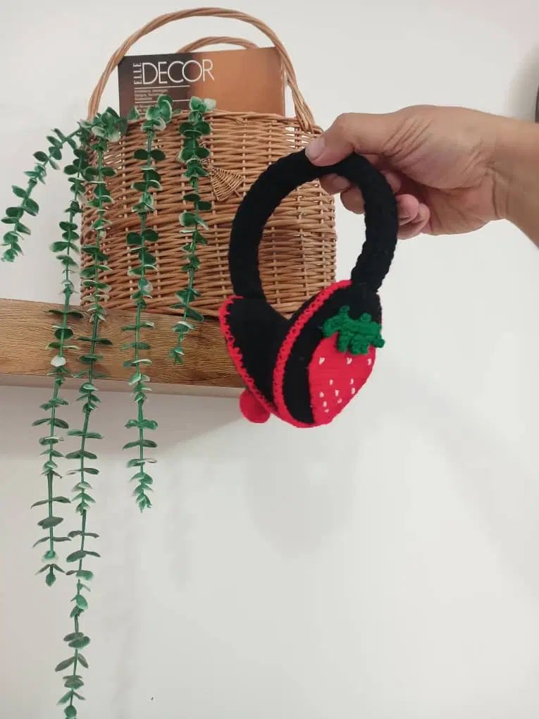 گوشگیر دست بافت|لباس|رشت, یخسازی|دیوار