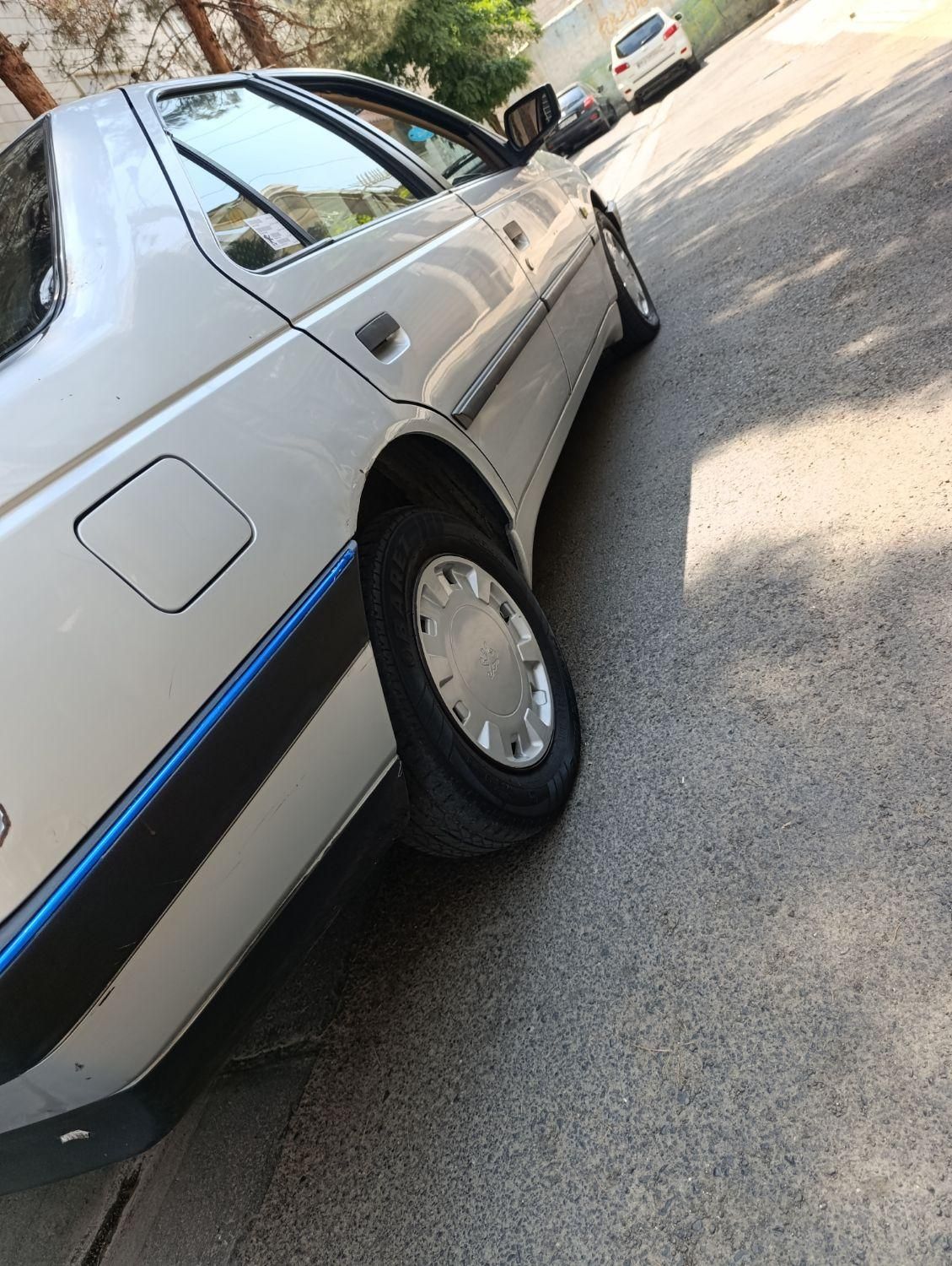 پژو 405 GLX - دوگانه سوز CNG، مدل ۱۳۹۰|خودرو سواری و وانت|فردیس, |دیوار