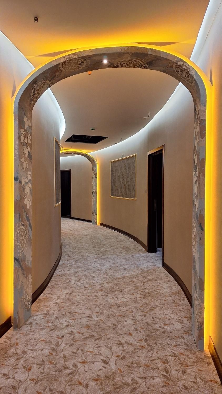 هتل قصر بزرگ برلیان|اجارهٔ کوتاه‌مدت آپارتمان و سوئیت|سمنان, |دیوار