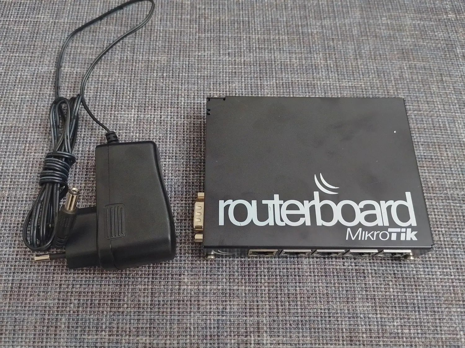روتر MikroTik RB450G گیگ ، مناسب شبکه حرفه‌ای|مودم و تجهیزات شبکه|تهران, تهرانپارس غربی|دیوار