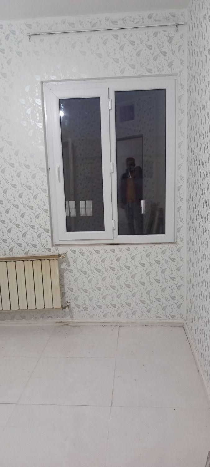 درب وپنجره UPVC|خدمات پیشه و مهارت|ماهدشت, |دیوار