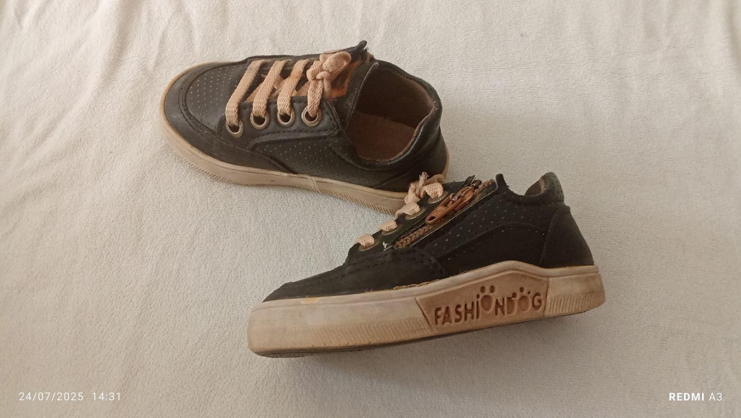 کفش بچگانه|کیف، کفش، کمربند|تربتحیدریه, شهرک ولیعصر|دیوار