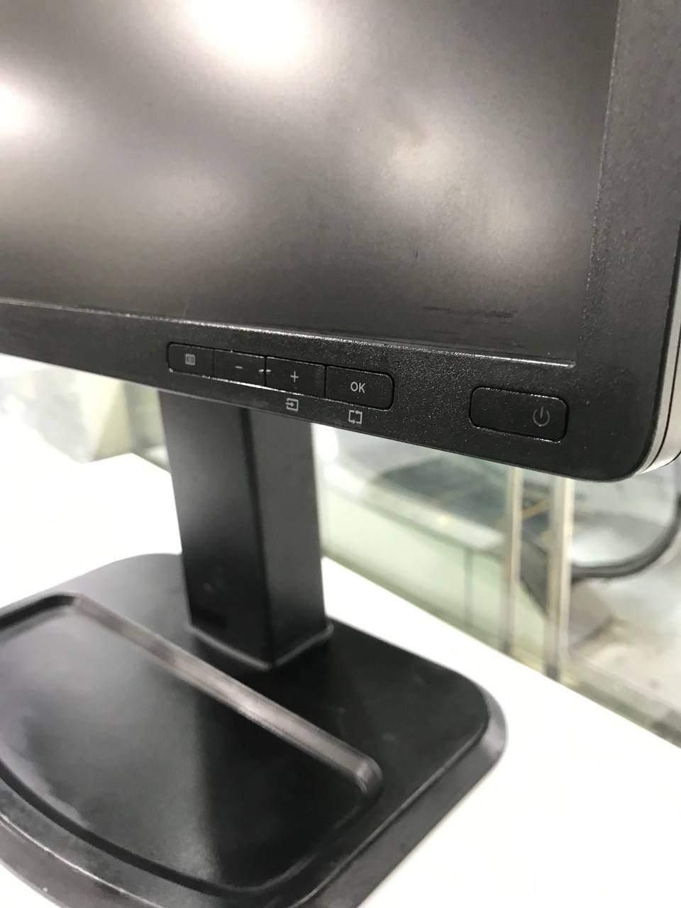 مانیتور ۲۲ اینچ از برند HP مدل Elite E221i|قطعات و لوازم جانبی رایانه|تالش, هشتپر|دیوار