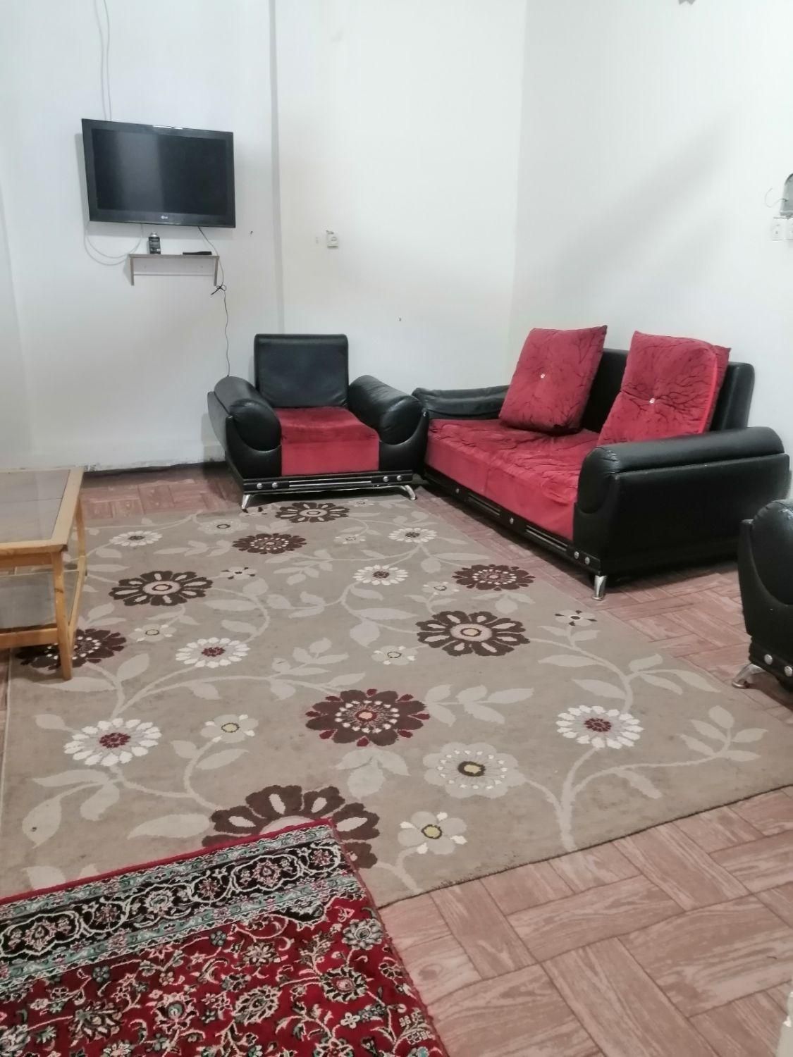 آپارتمان دو خوابه هر اتاق کولر اسپلیت جدا|اجارهٔ کوتاه‌مدت آپارتمان و سوئیت|فومن, |دیوار