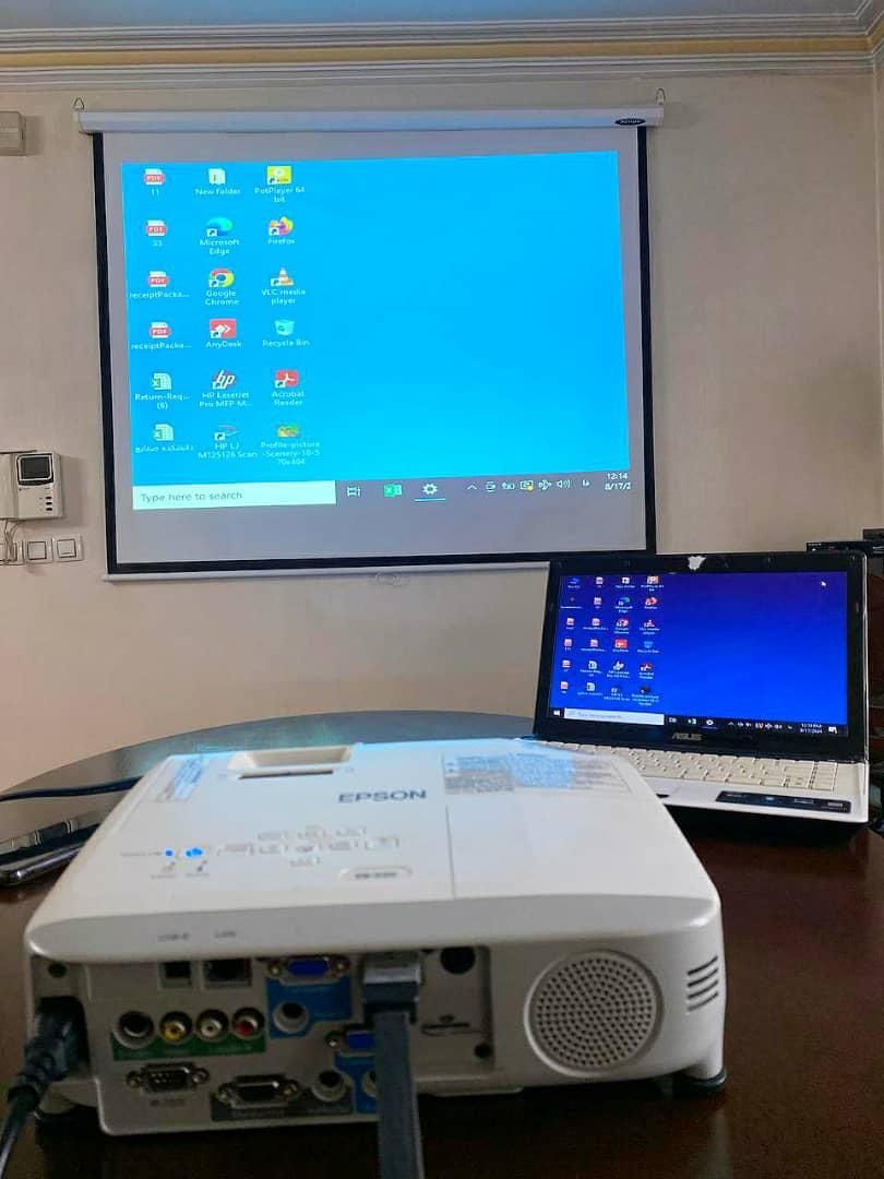 ویدئو پروژکتور آموزشی و سینمائی|تلویزیون و پروژکتور|زنجان, |دیوار