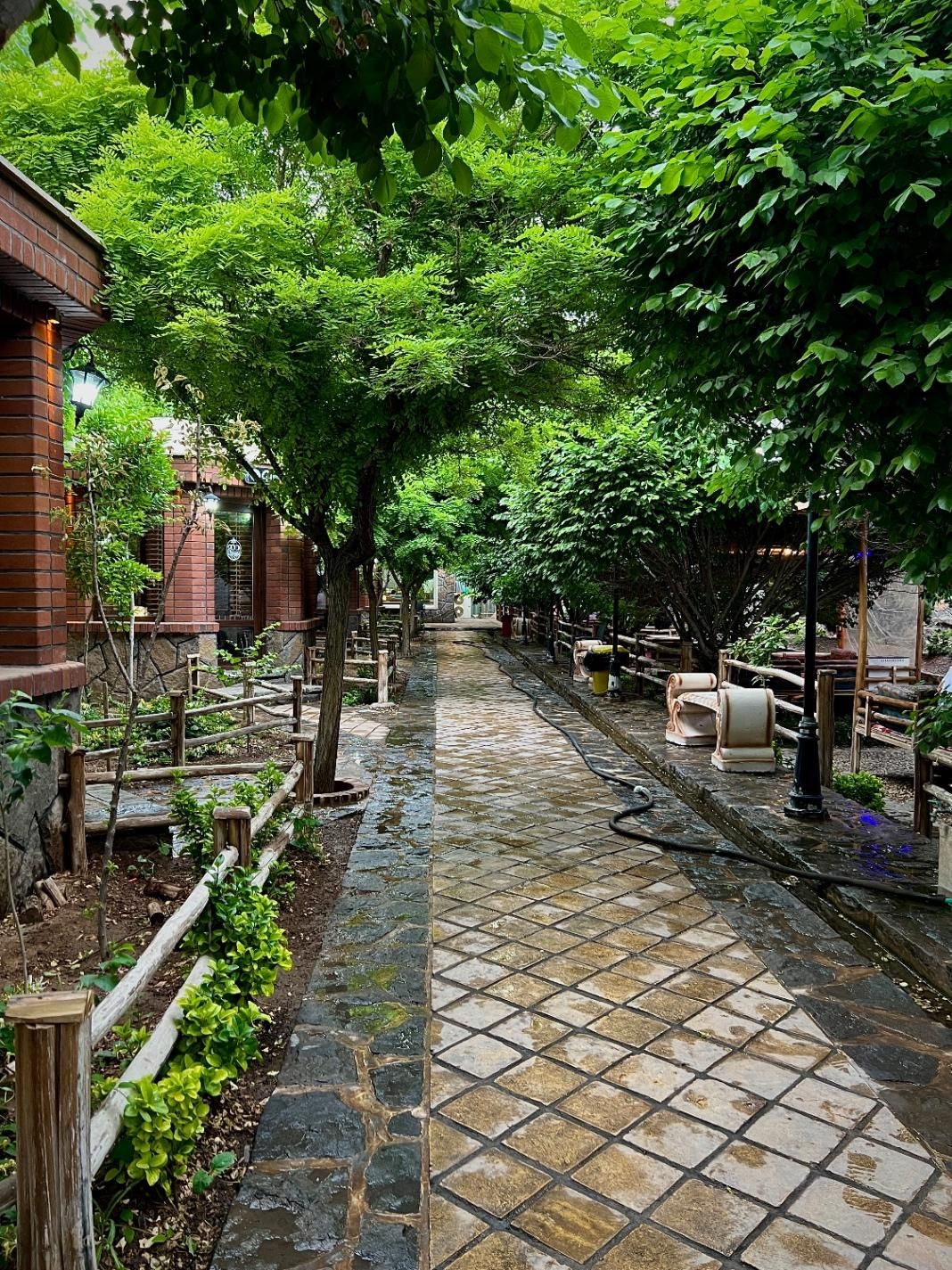 نیرو باغ رستوران دنج|استخدام خدمات فروشگاه و رستوران|قم, شهر قائم|دیوار