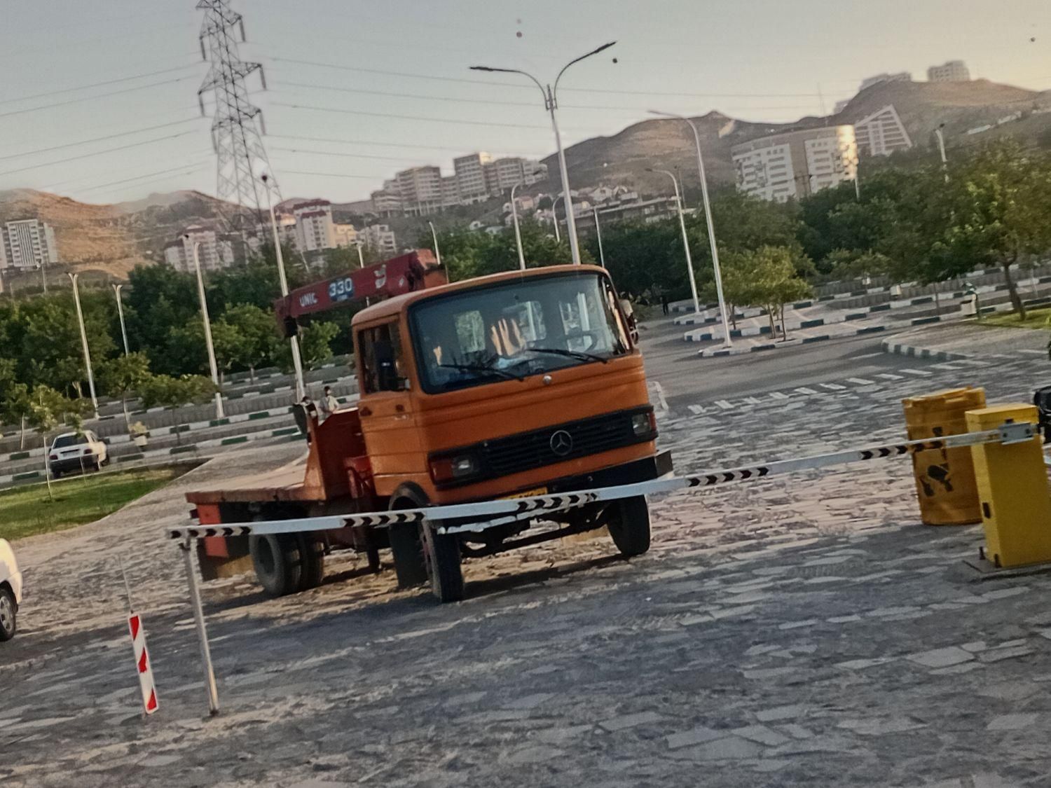 چرثقیل یاسر|خدمات حمل و نقل|مشهد, مهدی آباد|دیوار