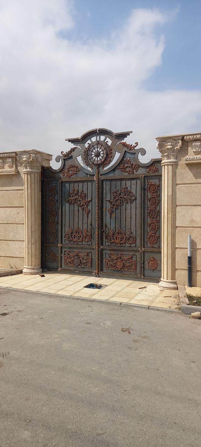 پنجره طرحدار.ساده درب بزرگ باغی حیاطی نفررو حیاط|مصالح و تجهیزات ساختمان|مشهد, رسالت|دیوار