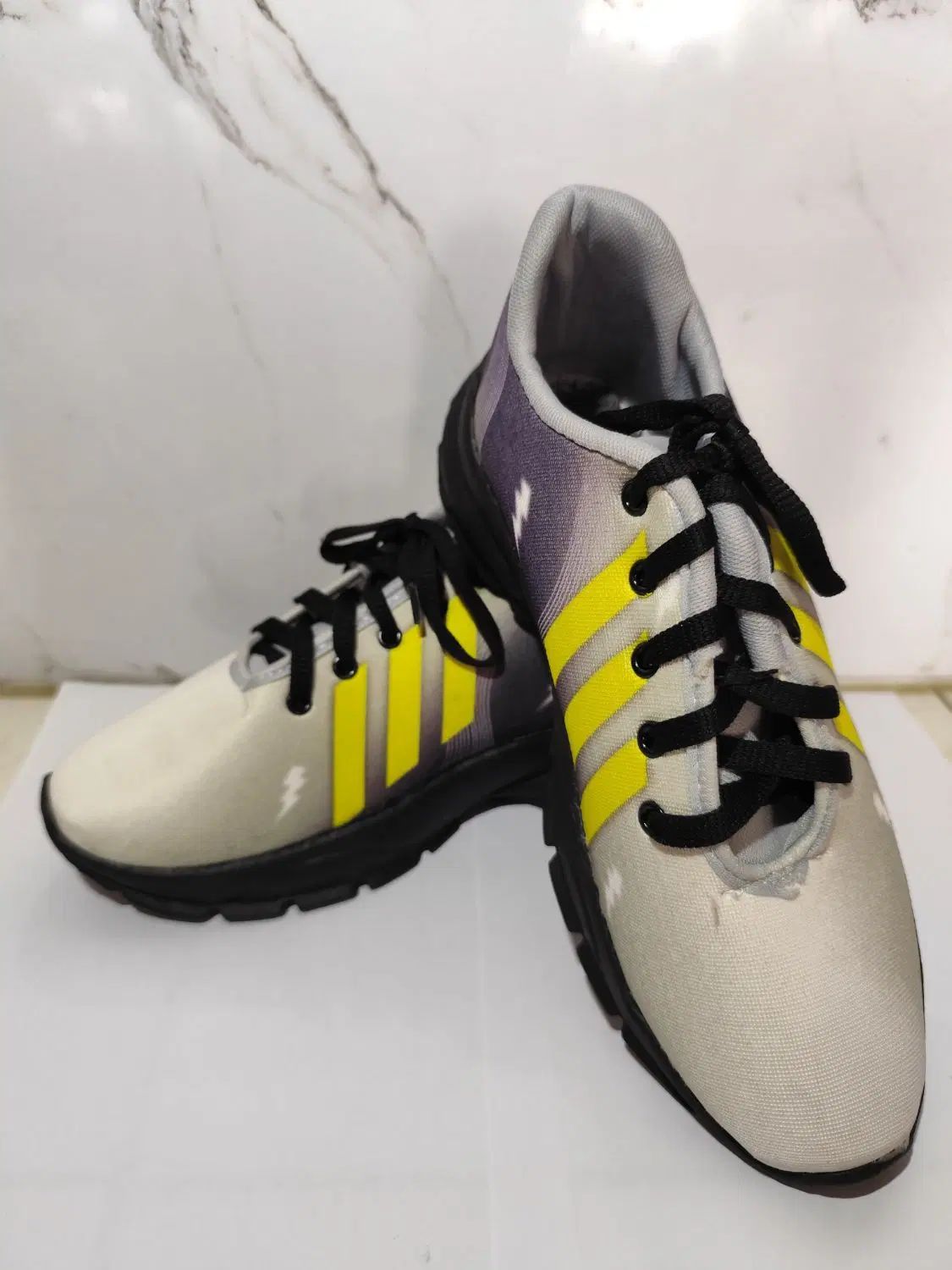 کفش طرح آدیداس (Adidas) رنگ سفید پارچه ای سایز ۴۱|کیف، کفش، کمربند|تهران, شهرک محلاتی|دیوار