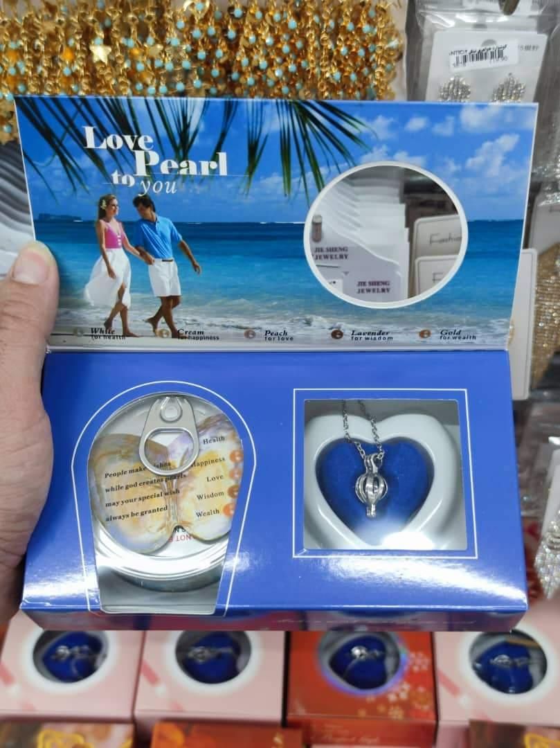 گردنبند مروارید عشق|بدلیجات|شیراز, کوشک میدان|دیوار