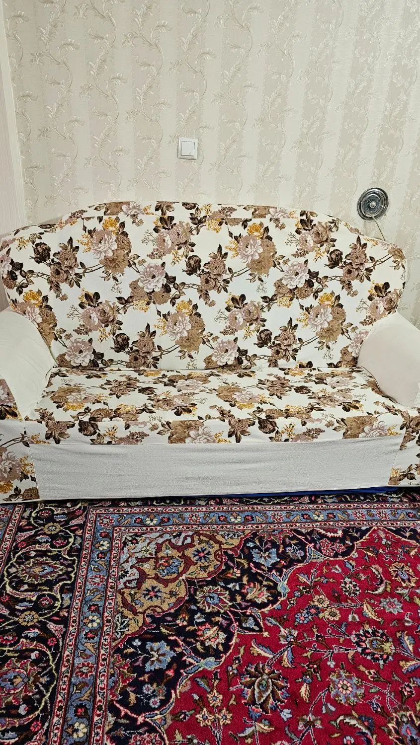 مبل راحتی (۷نفره)|مبلمان خانگی و میز عسلی|مشهد, حجاب (شهرک غرب)|دیوار
