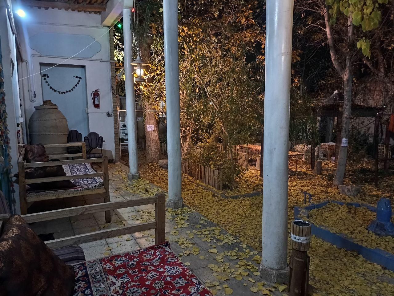 اجاره سویت اتاق سوییت ویلا باغ بومگردی سرای فریدون|اجارهٔ کوتاهمدت آپارتمان و سوئیت|گلپایگان, |دیوار