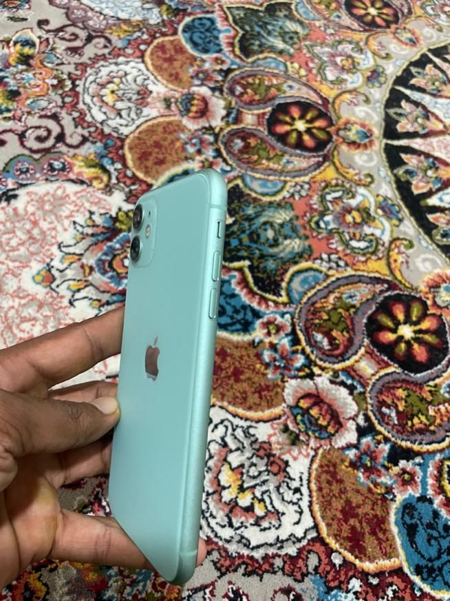 اپل iPhone 11 با حافظهٔ ۱۲۸ گیگابایت|موبایل|چابهار, |دیوار