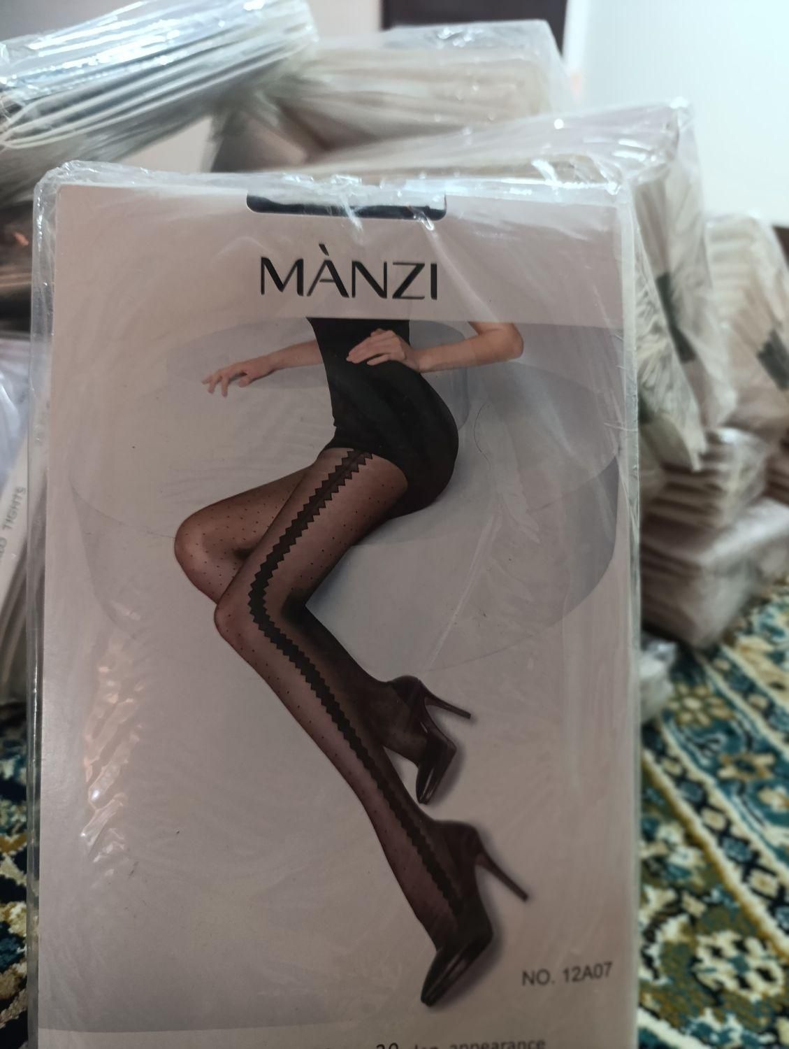 تعدادی جوراب شلواری موجوده پک ۶ تایی|لباس|مشکیندشت, |دیوار