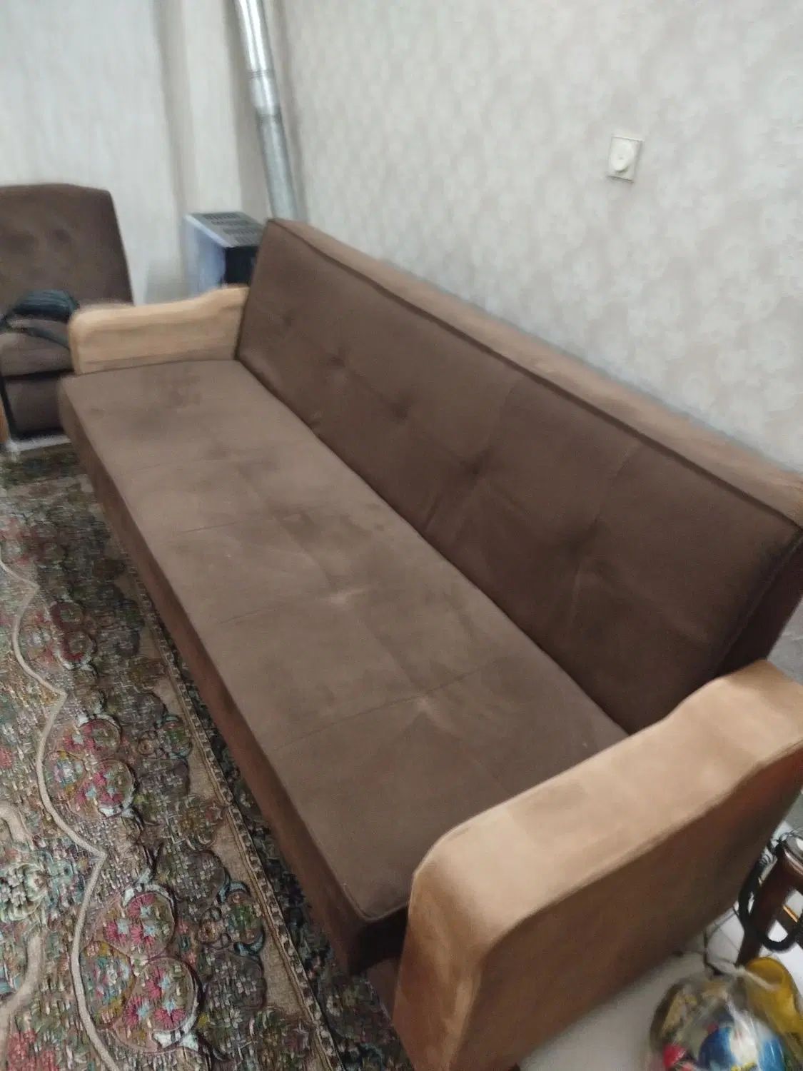 دو دست مبل تخت خواب شو تمیز|مبلمان خانگی و میز عسلی|تهران, تهران‌نو|دیوار