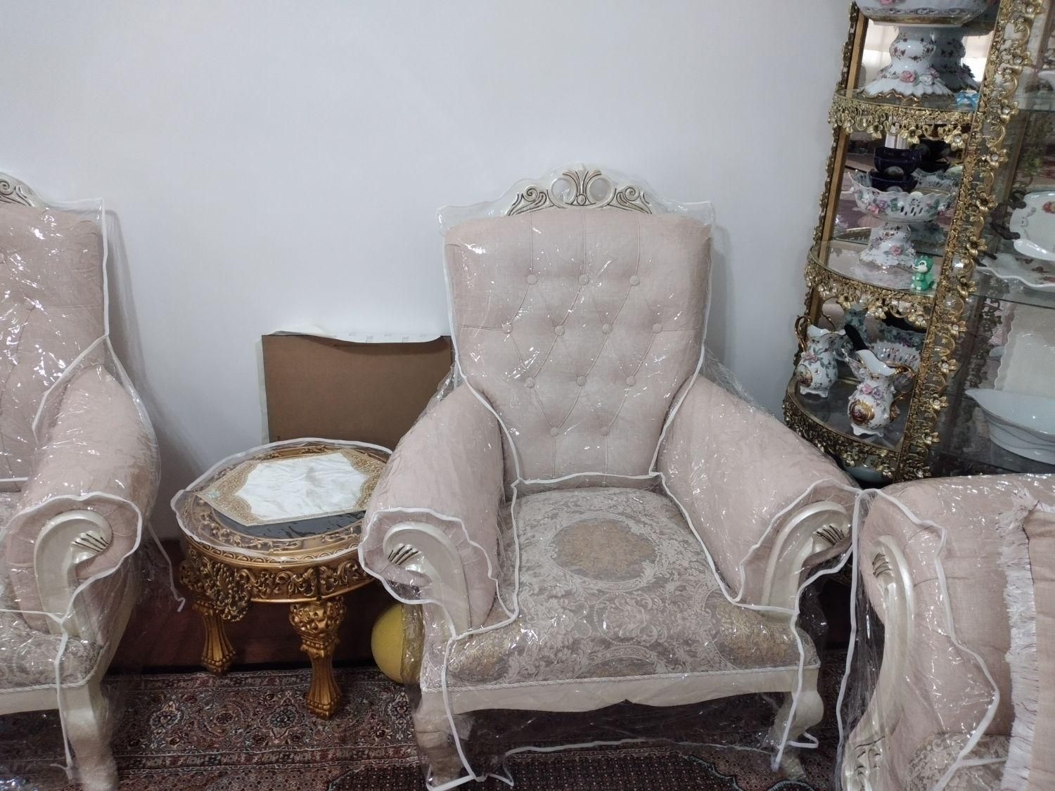 خیاطی|مبلمان خانگی و میز عسلی|خوی, |دیوار