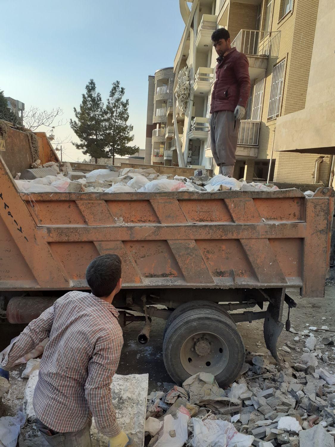 حمل نخاله خاک شن ماسه خاور ۲لبه اطاق بزرگ خاور۸۰۸|خدمات حمل و نقل|کرج, فاز ۴ مهرشهر|دیوار