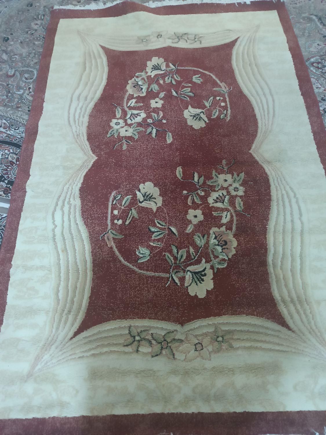 یک عدد فرش 6 متری بدون سوختگی و خرابی|فرش|کرج, کمال‌شهر|دیوار