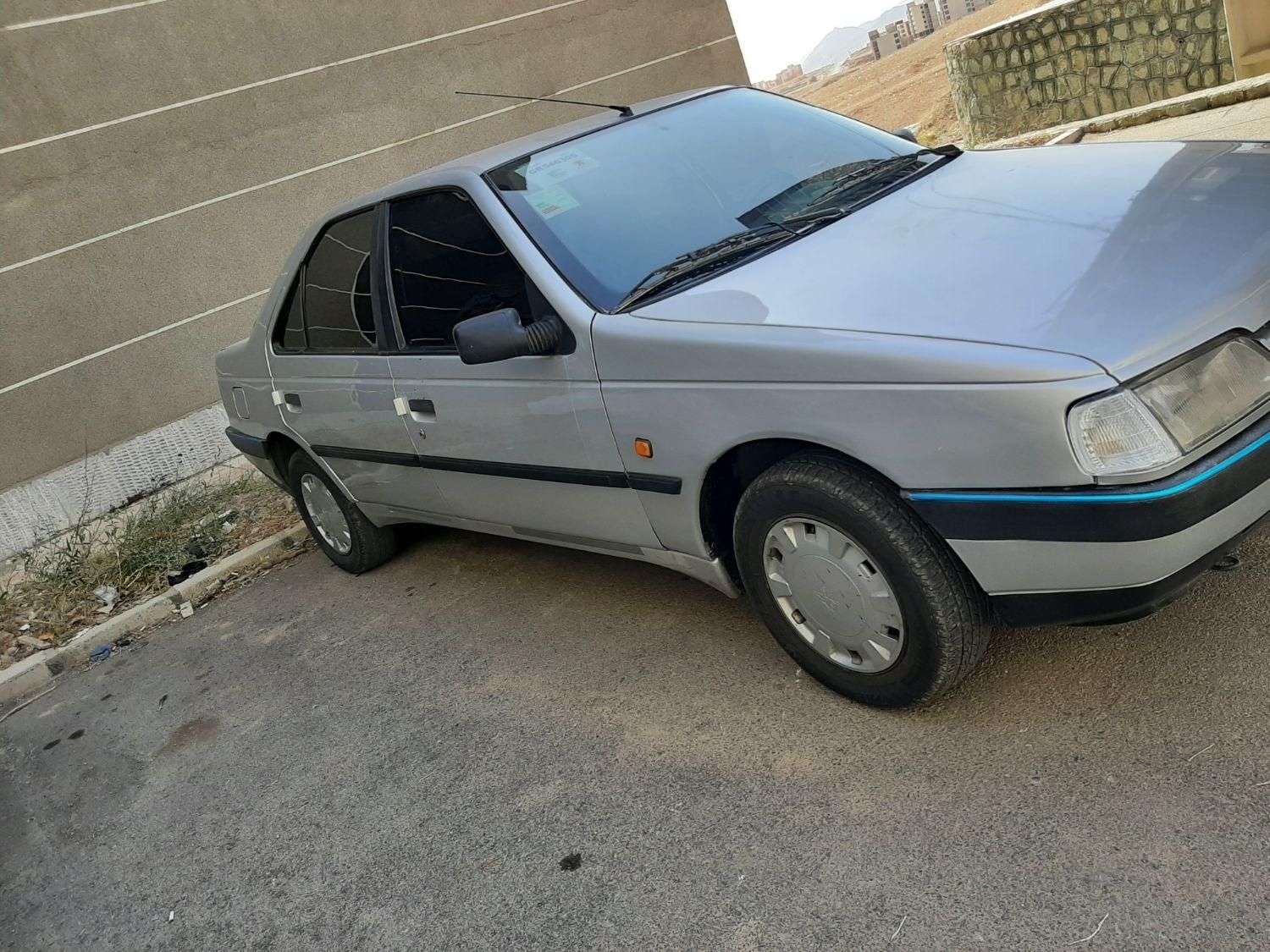 پژو 405 جی ال ایکس (GLX)، مدل ۱۳۸۷|خودرو سواری و وانت|کرج, درختی|دیوار
