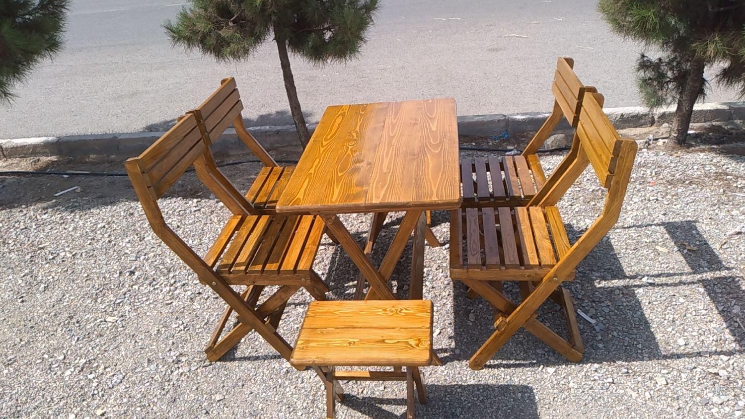 دکوراسیون زیبا با میز و صندلی چوبی تاشو|میز و صندلی غذاخوری|قم, ولیعصر|دیوار