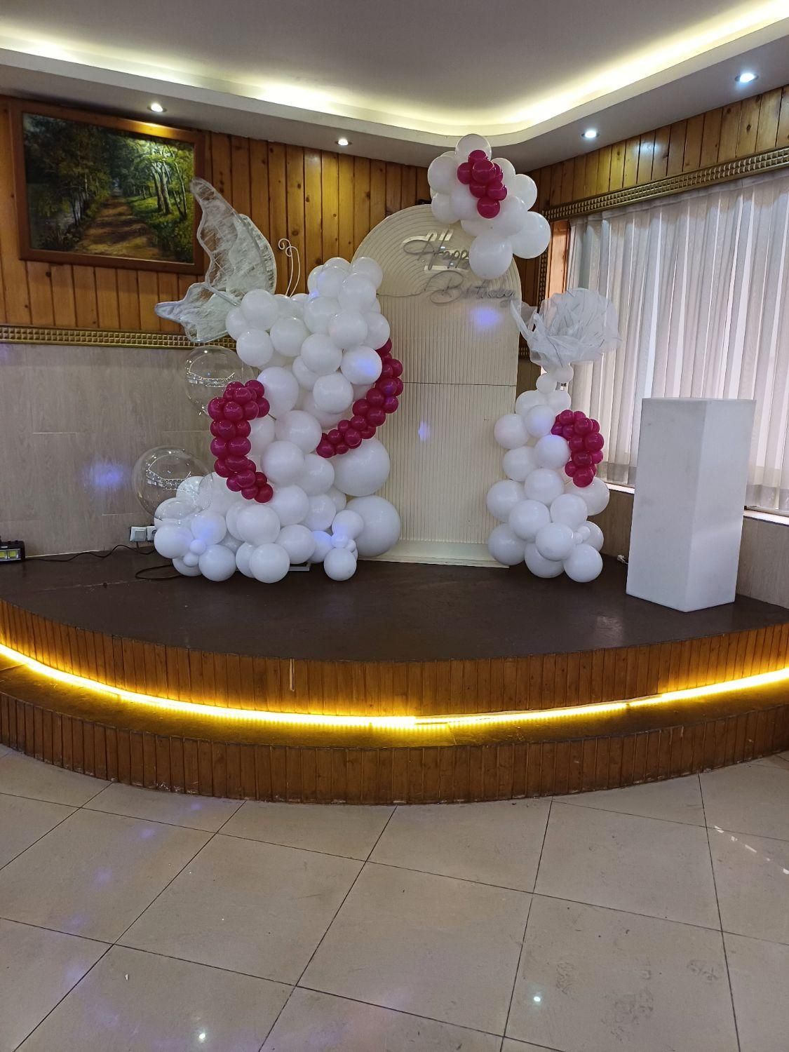 بادکنک آرایی و گل آرایی وافتتاحیه|خدمات پذیرایی، مراسم|رشت, لاکانی|دیوار