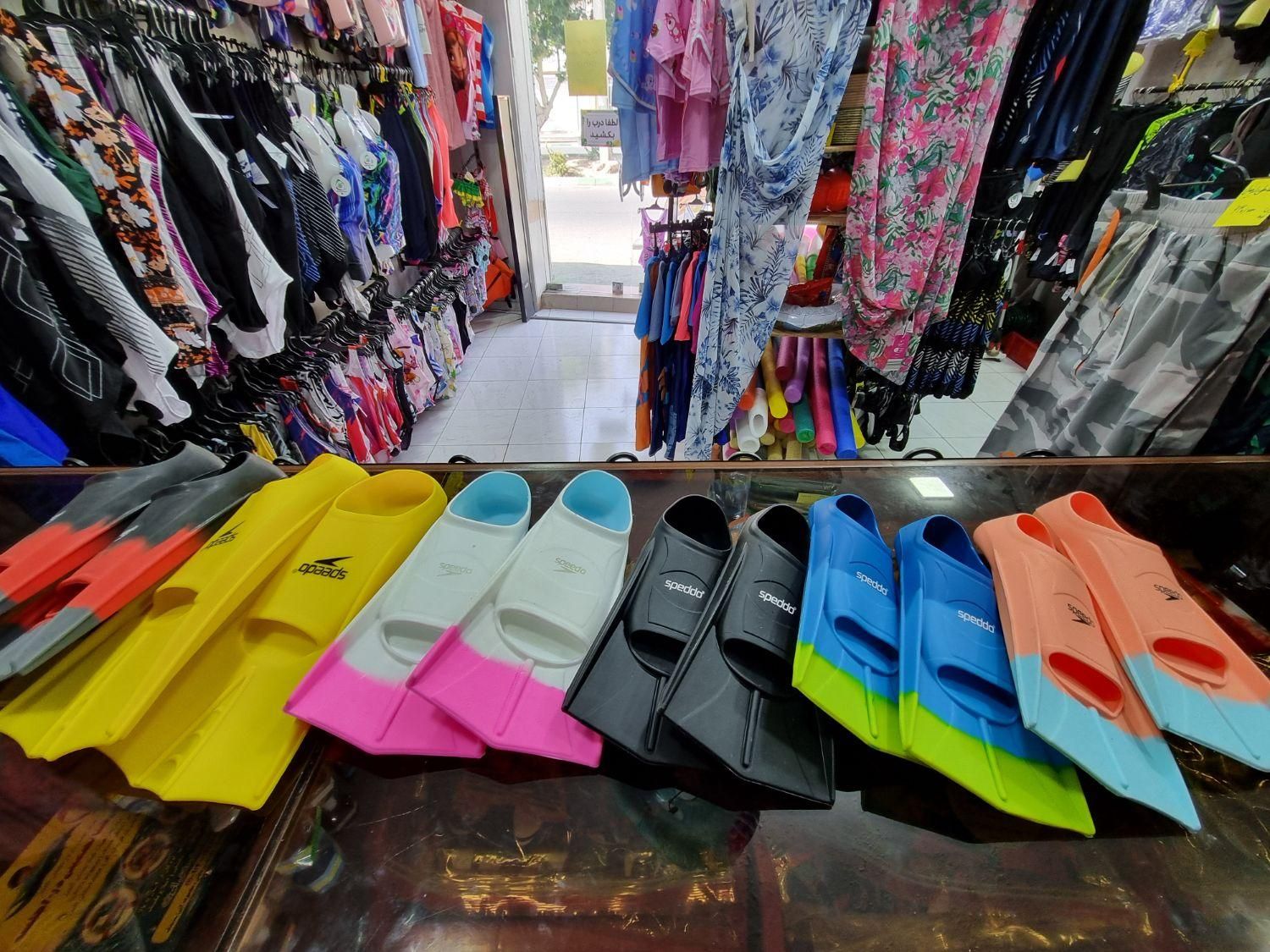 فین اسنورکل کفی چتر شنا تخته نودل بویه پوشک استخری|غواصی و ورزشهای آبی|کرج, چهارصد دستگاه|دیوار