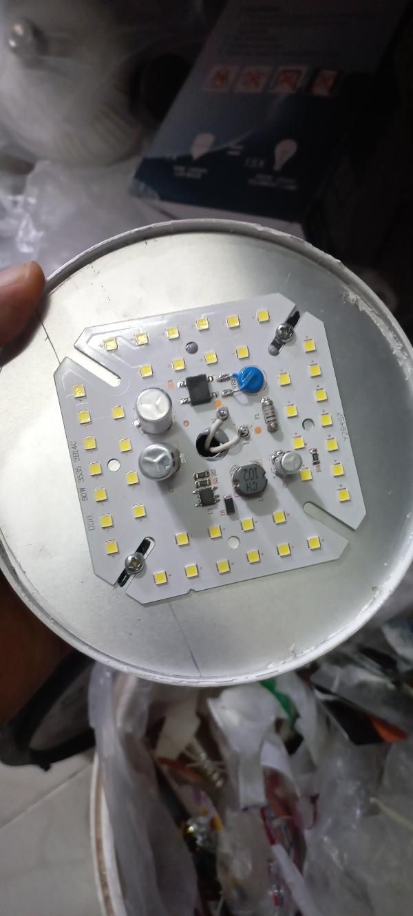 تعمیر تخصصی لامپ وپروژکتور|خدمات پیشه و مهارت|کنارک, |دیوار