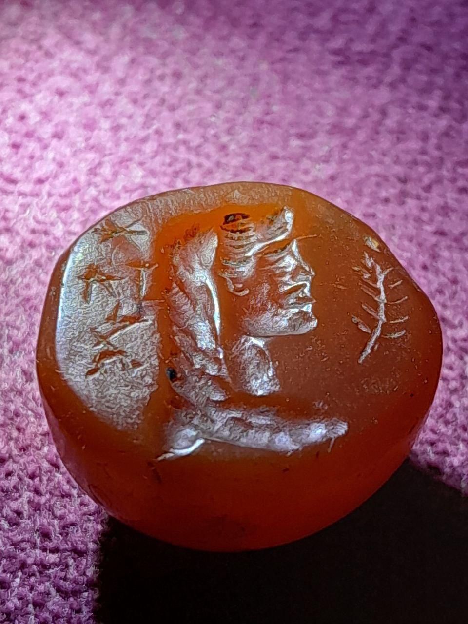 عقیق گردنی کهنه باستانی|جواهرات|تهران, قنات‌کوثر|دیوار