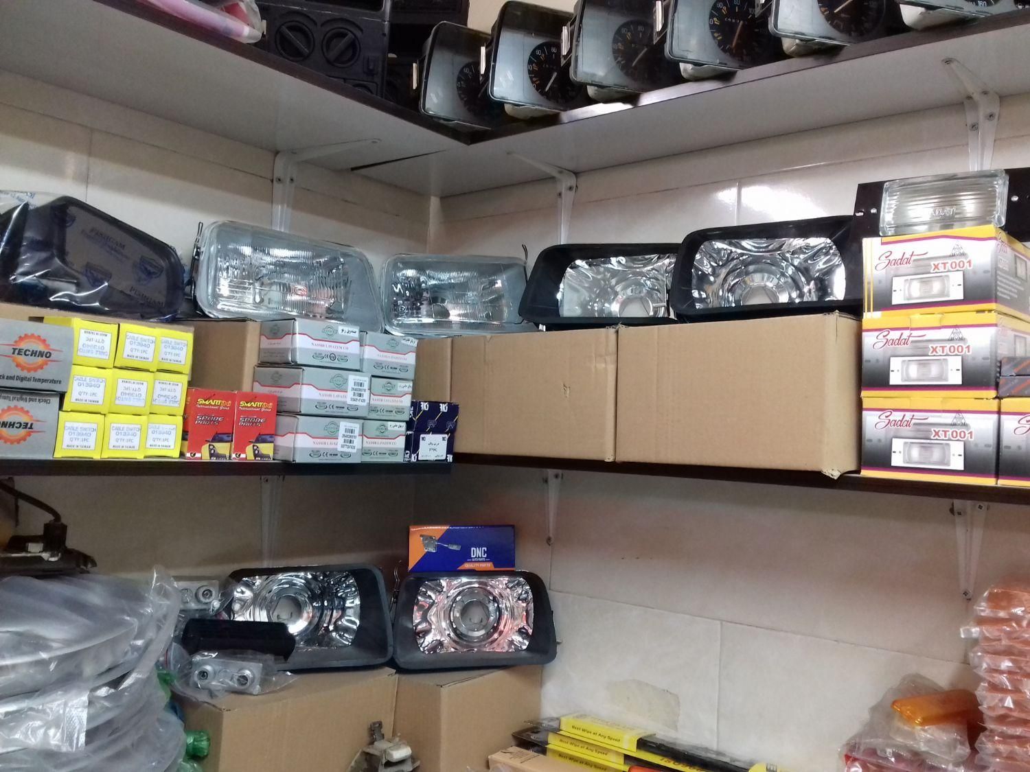 پخش لوازم و بدنه رنو پی کی و نیو پی کی|قطعات یدکی و لوازم جانبی|تهران, بازار|دیوار