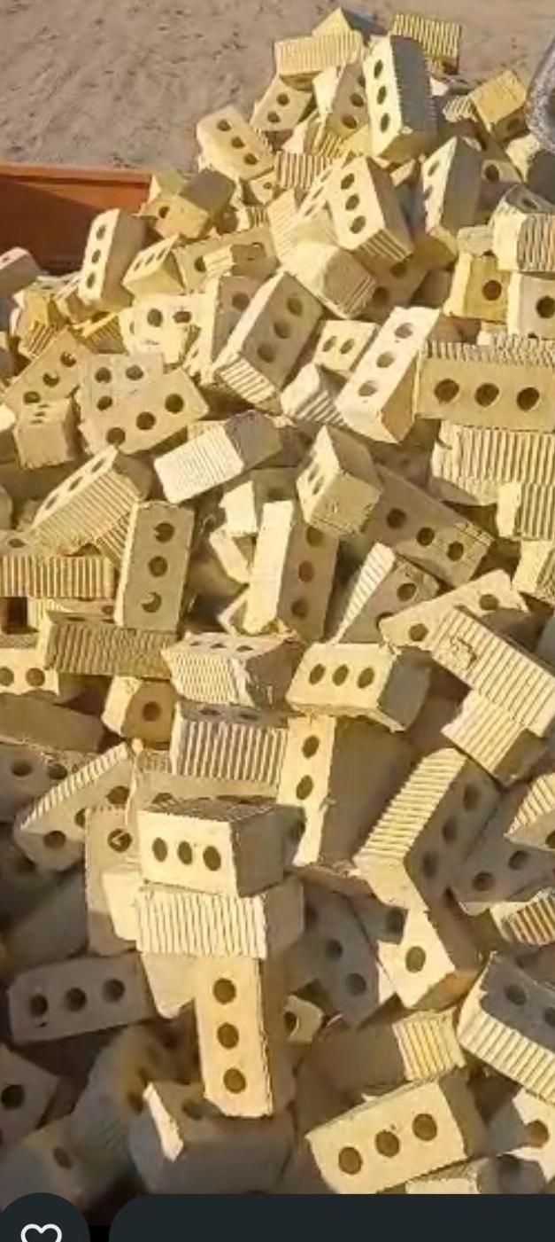 فروش آجر سه گل وگری با قیمت بسیار خوب|مصالح و تجهیزات ساختمان|مرودشت, تخت جمشید|دیوار