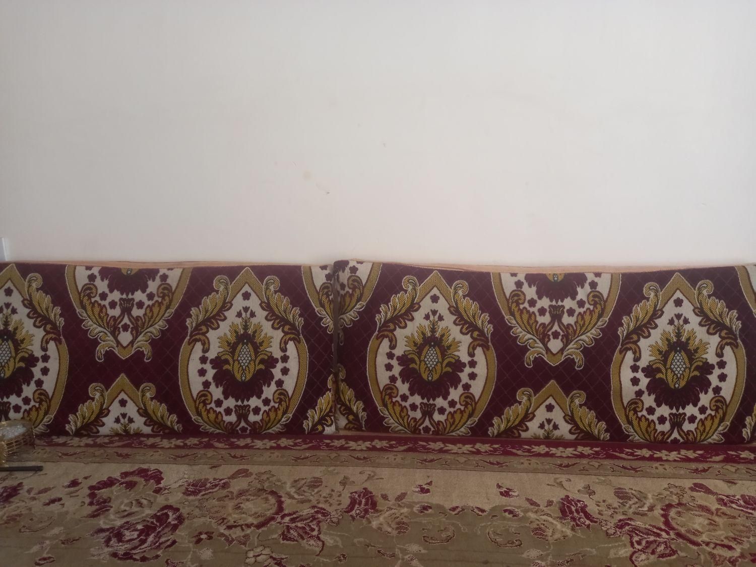 دوعدد پشتی درحدنو|پشتی|آزادشهر, |دیوار