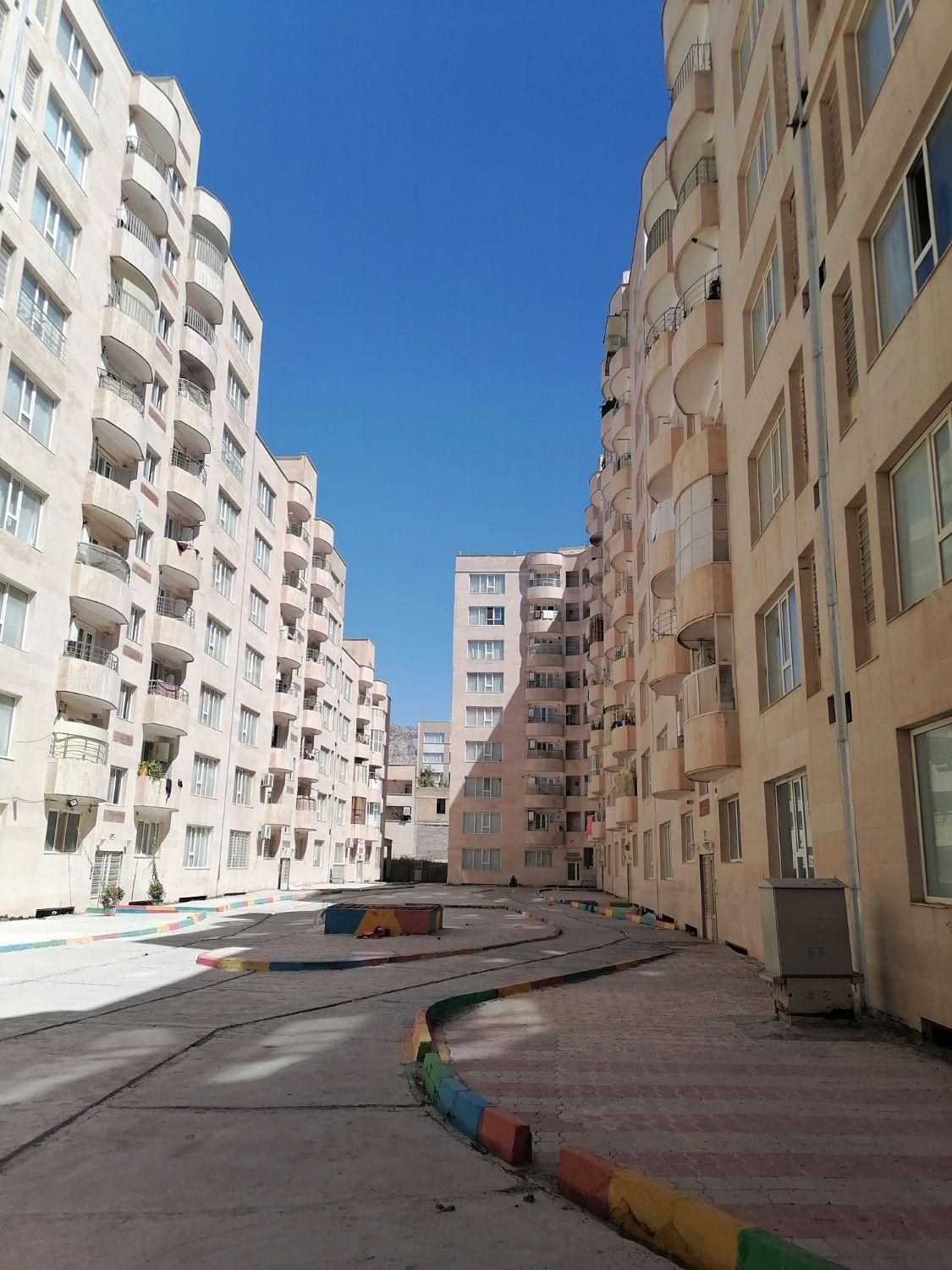 درب و پنجره دوجداره upvc یو پی وی سی با تضمین|خدمات پیشه و مهارت|ایلام, |دیوار