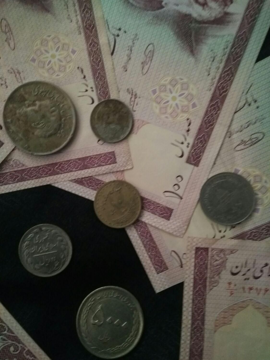 مقدار اسکناس وسکه دوعدد شاهنشاهی|کلکسیون سکه، تمبر، اسکناس|قم, باجک دو|دیوار