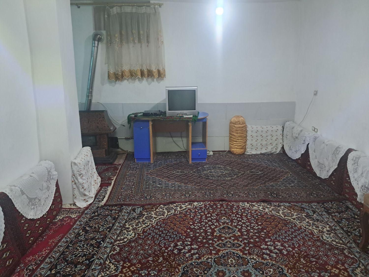 اجاره خانه ویلایی دربست مرکز شهر|اجارهٔ کوتاه‌مدت آپارتمان و سوئیت|سنندج, |دیوار