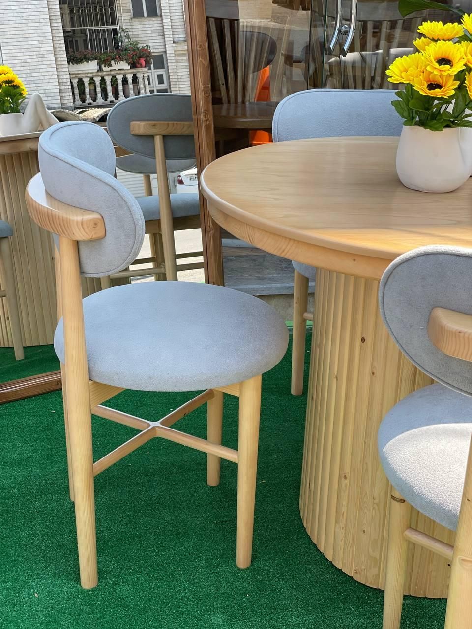 ناهار خوری گرد|میز و صندلی غذاخوری|رشت, چله خانه|دیوار