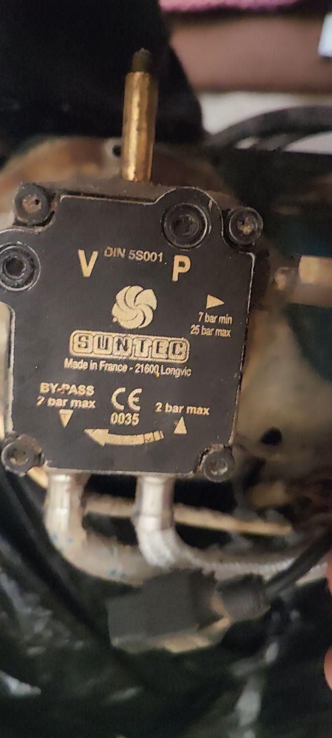 نصب و تعمیرات  آبگرمکن مشعل های گازی وگازویئلی|خدمات پیشه و مهارت|بندرعباس, |دیوار