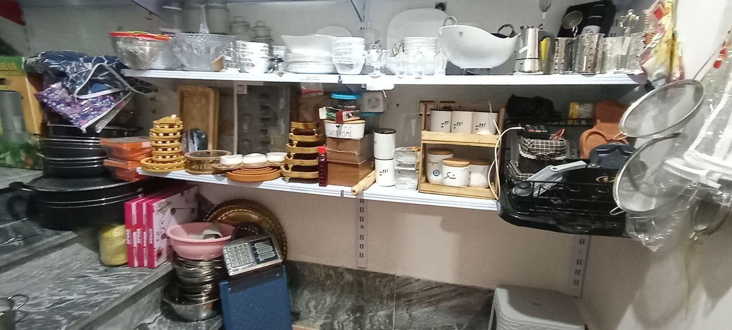 فروش فوری اجناس|قوری، کتری، قهوهساز دستی|بروجرد, |دیوار