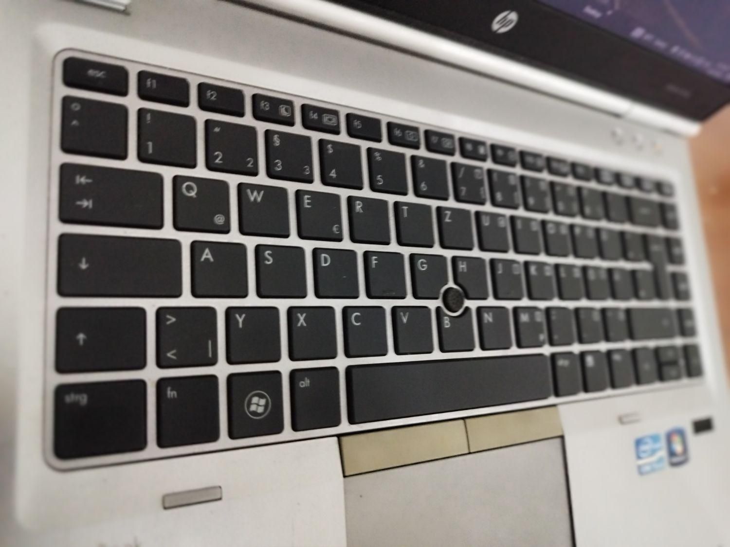 لبتاب hp-i5 اصل آلمان با گرافیک یک گیگ مجزا|رایانه همراه|تهران, نواب|دیوار