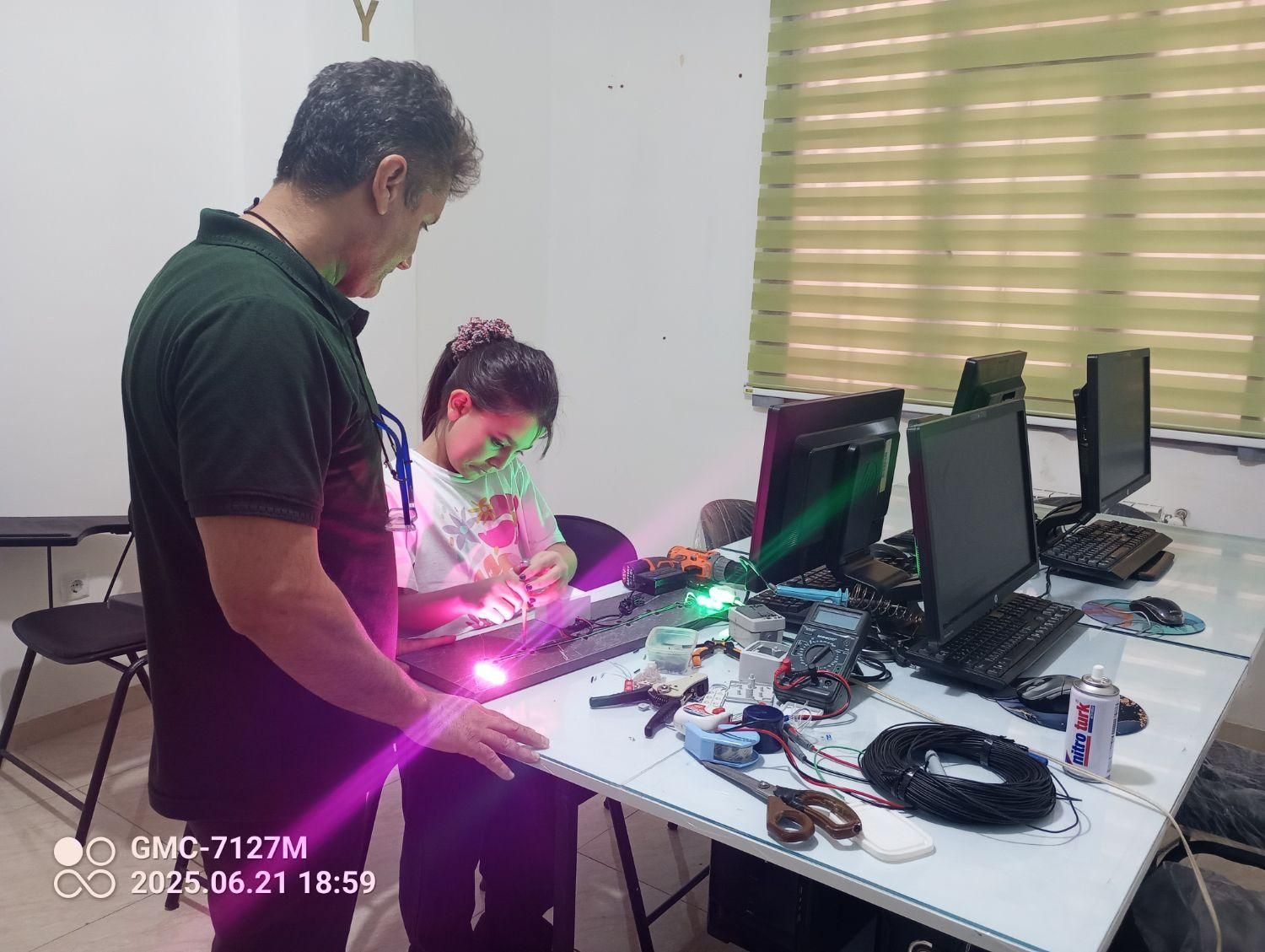 آموزش برق صنعتی و الکترونیک و plc|خدمات آموزشی|ساوه, |دیوار