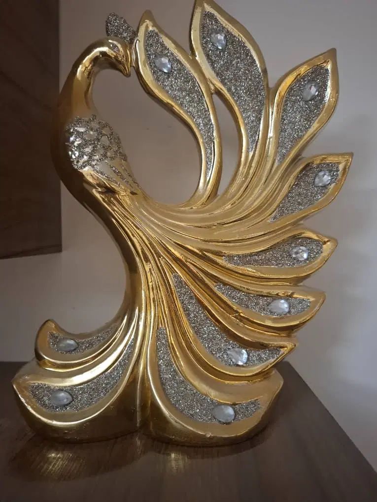 مجسمه طاووس طلایی|مجسمه، تندیس، ماکت|کرج, باغستان|دیوار