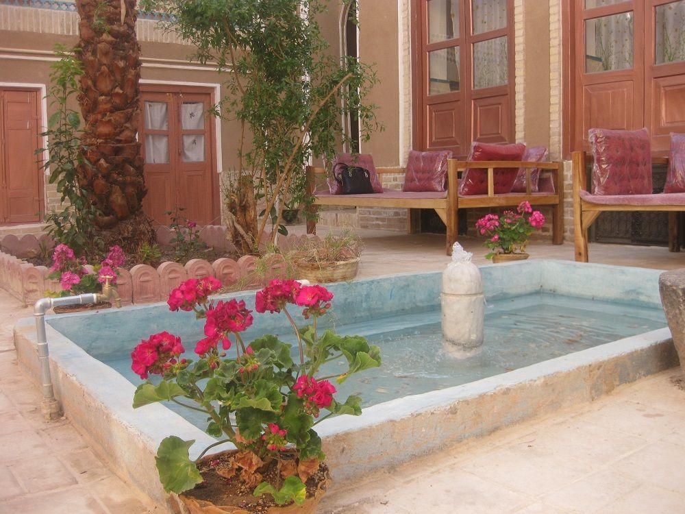 اتاق،سوییت در اقامتگاه بومگردی از 250تومان|اجارهٔ کوتاه‌مدت آپارتمان و سوئیت|یزد, |دیوار