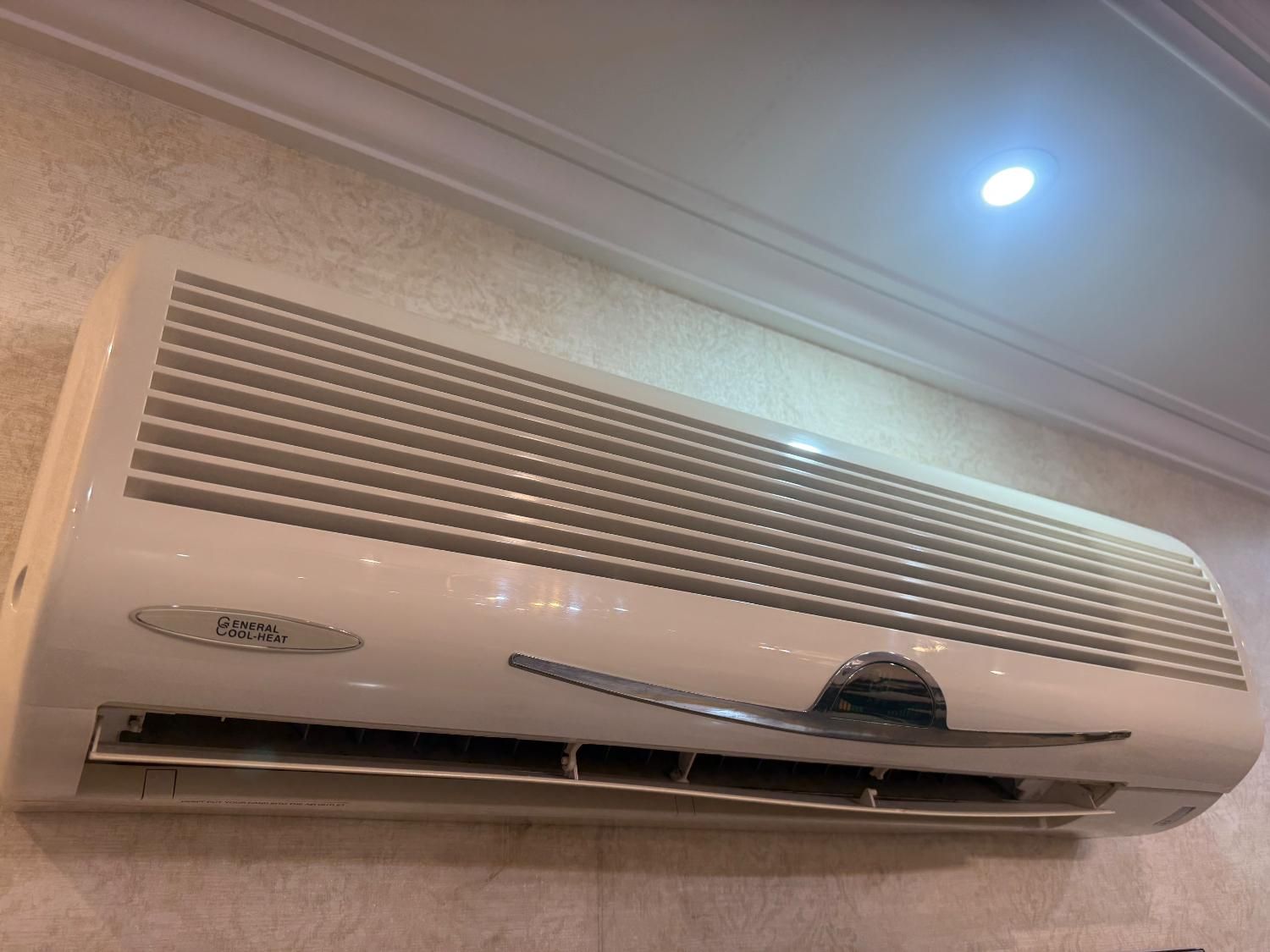 کولر گازی ۲۴۰۰۰ جنرال|کولر گازی و فن‌کوئل|رشت, گلسار|دیوار