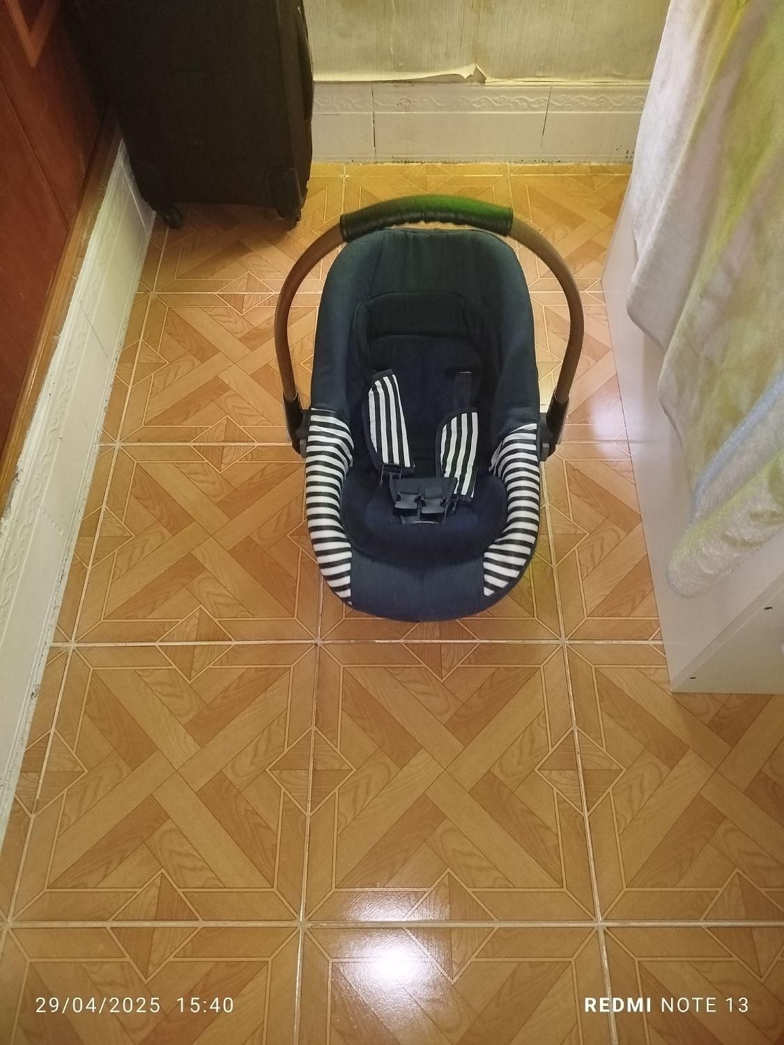 کریر و صندلی غذای کودک|اسباب و اثاث بچه|دورود, |دیوار