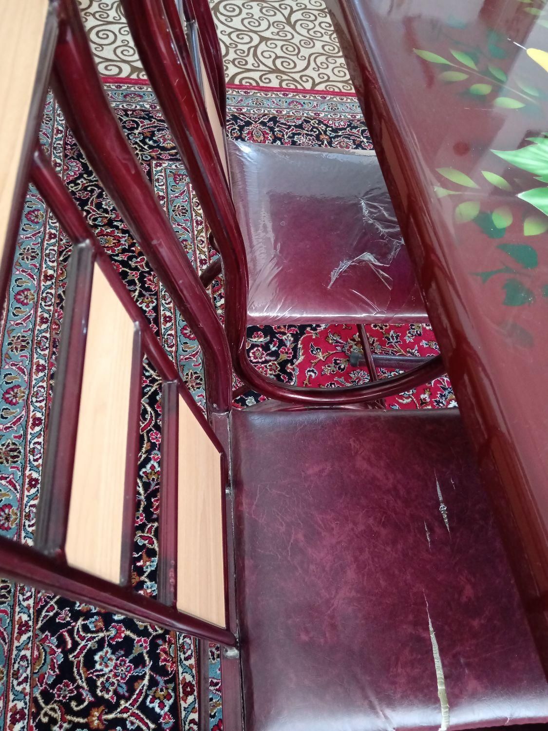 میز ناهار خوری 4 نفره تمیز|میز و صندلی غذاخوری|شهرضا, |دیوار