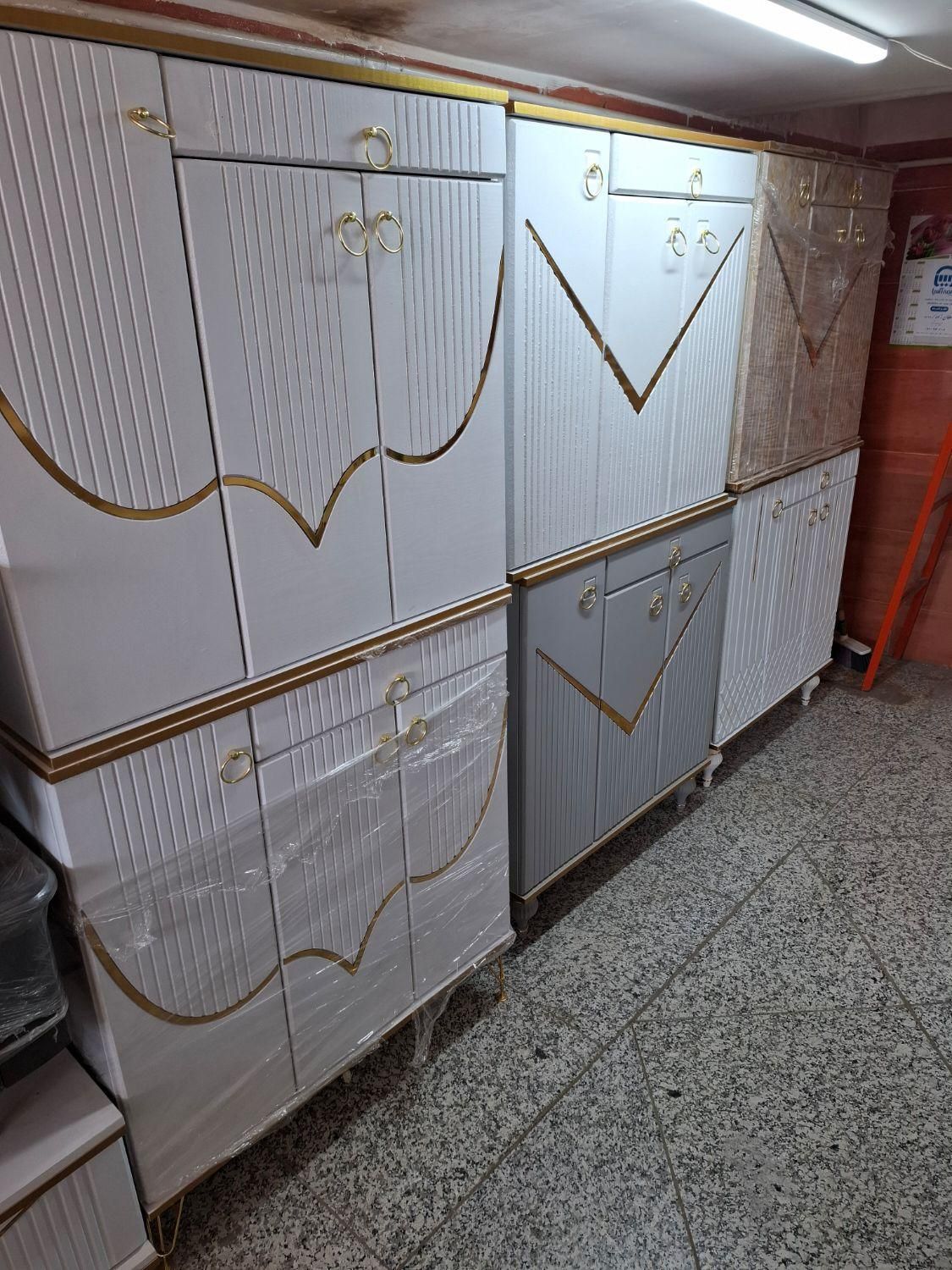 جاکفشی و دراور ام‌دی‌اف با اقساط چکی|جاکفشی، کمد، دراور|شاهین‌شهر, خانه کارگر|دیوار