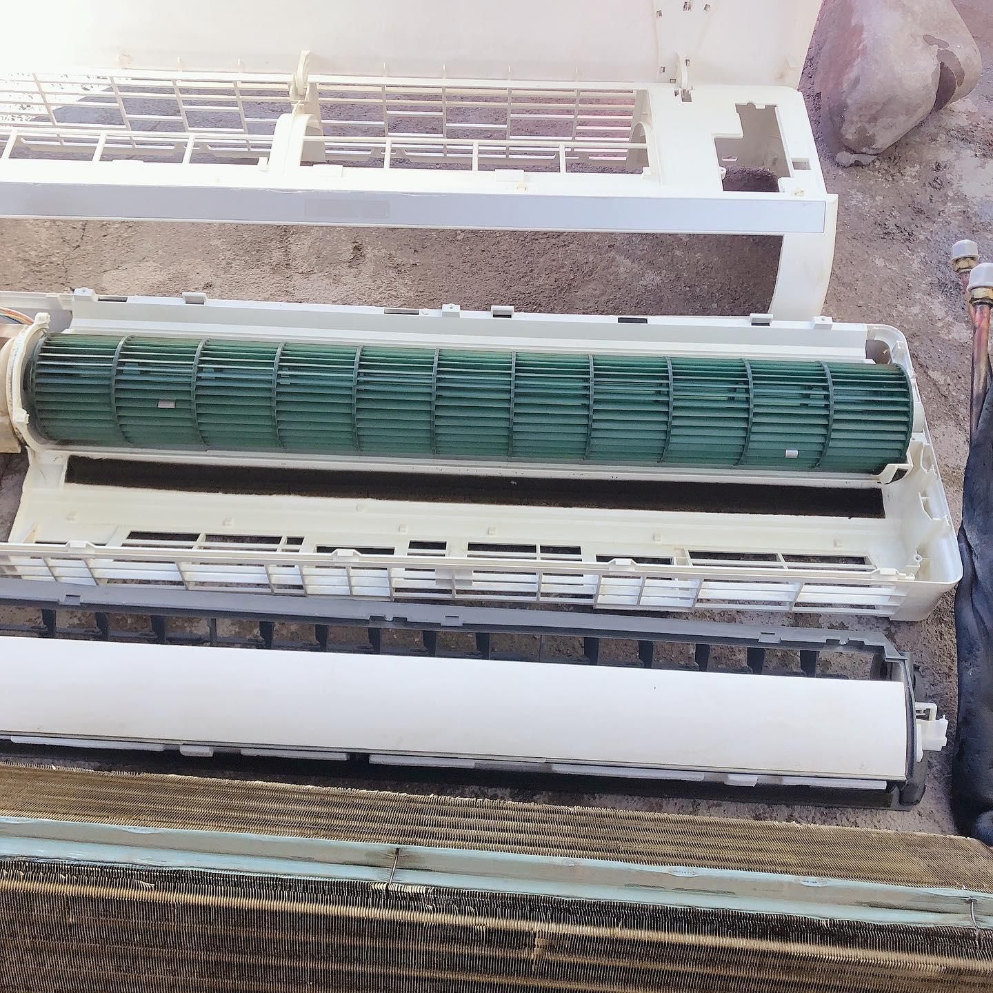 نصب سرویس وجابجایی انواع اسپلیت وشارژ گاز R22وR410|خدمات پیشه و مهارت|بم, |دیوار